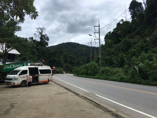 Route 1095 mountain road on the way to Pai